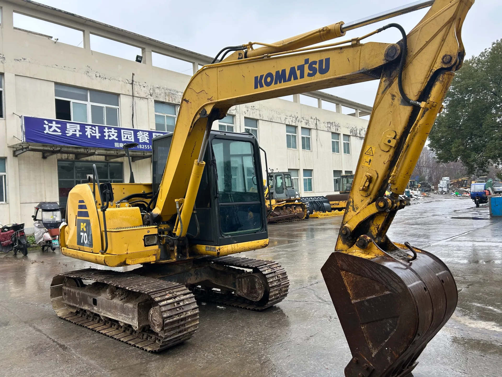 KOMATSU PC70-8 Excavator