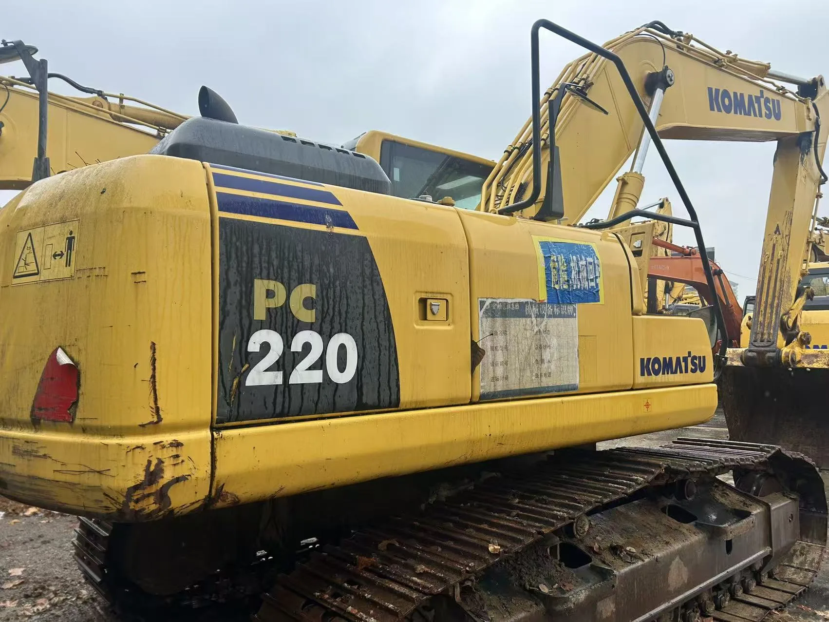 KOMATSU PC200-8M0 Excavator