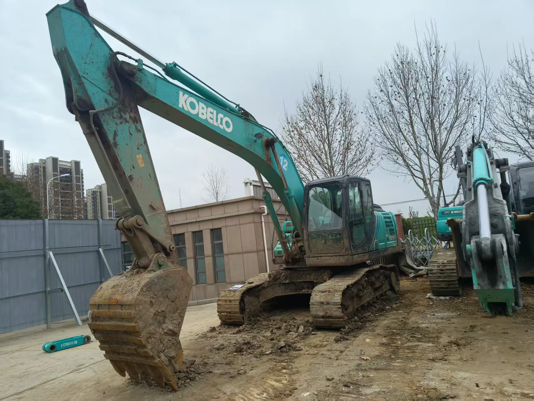 KOBELCO SK200-10 Excavator